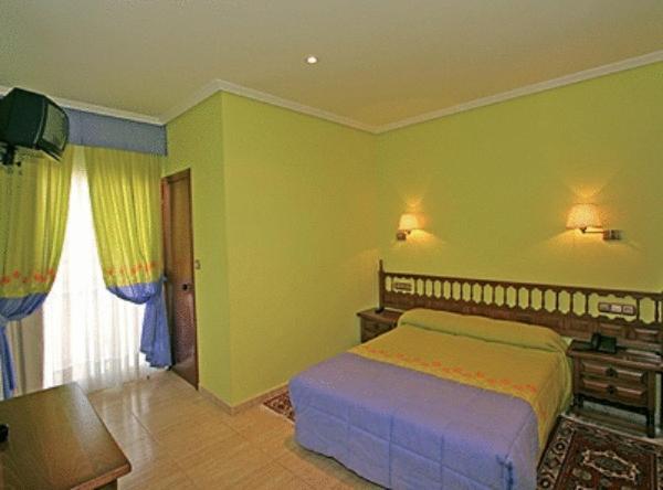 Hotel Pipo Sanxenxo Bagian luar foto