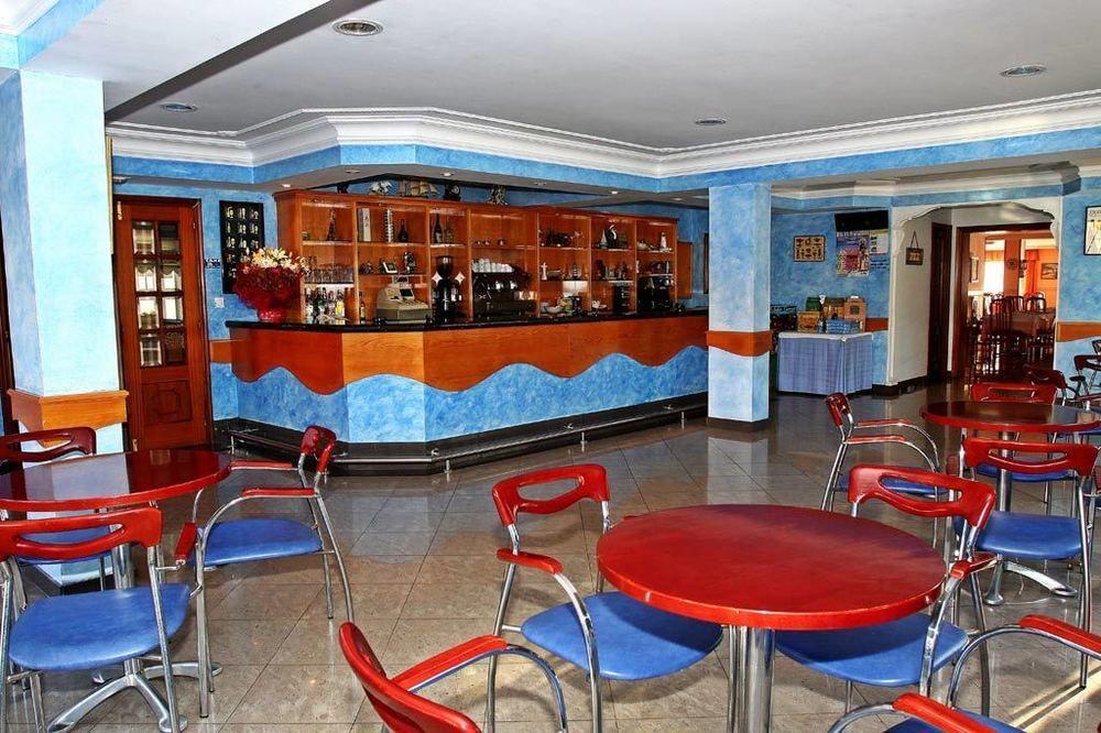 Hotel Pipo Sanxenxo Bagian luar foto