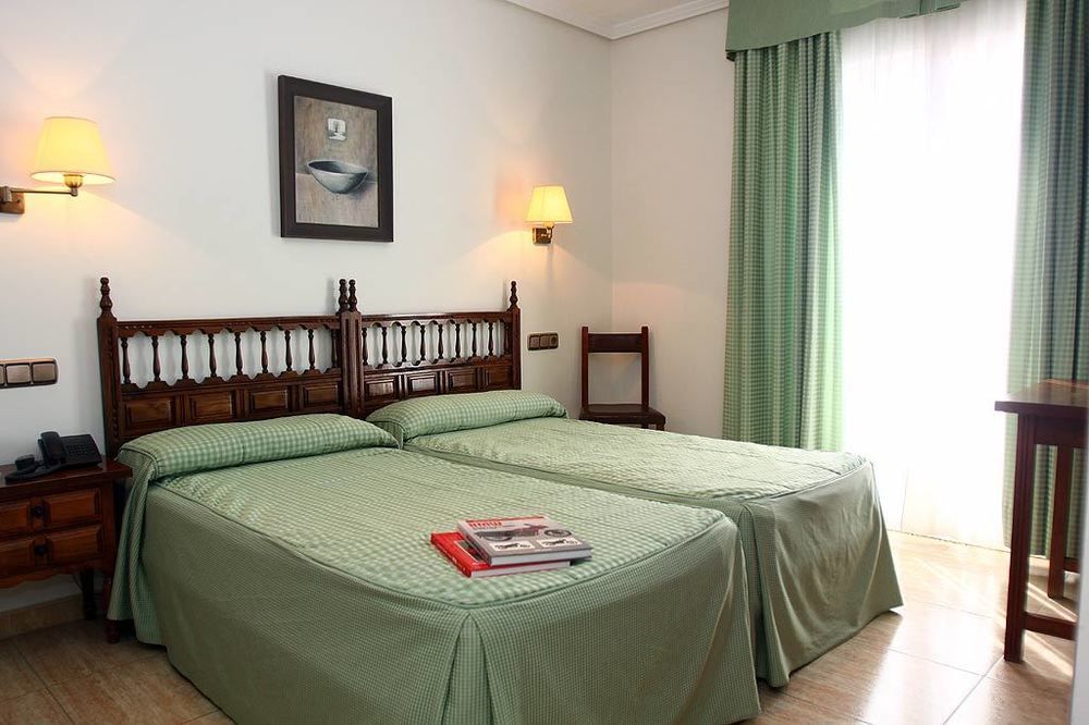 Hotel Pipo Sanxenxo Bagian luar foto